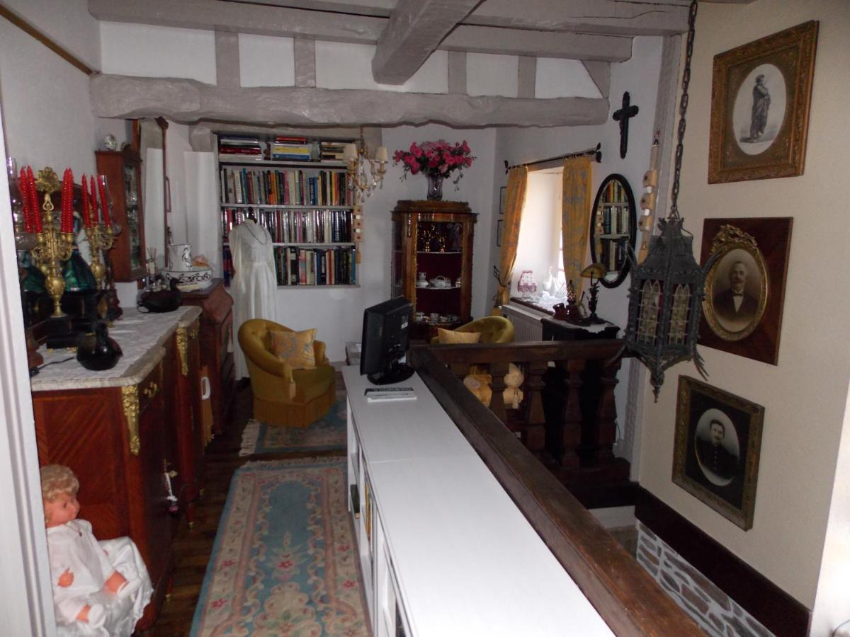 Chambre De La Nonne En Vacances ดอล-เดอ-เบรอตาญ ภายนอก รูปภาพ