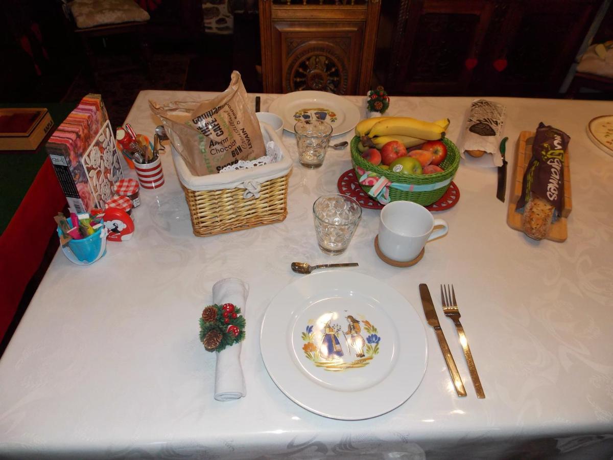 Chambre De La Nonne En Vacances ดอล-เดอ-เบรอตาญ ภายนอก รูปภาพ